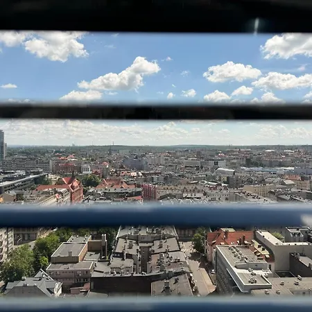 Kato-view-ce !free Parking Space!